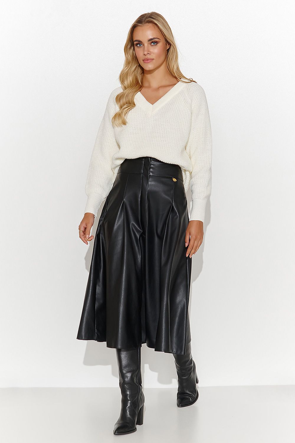  rok model 184812 Makadamia 